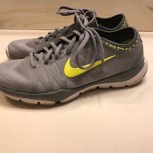Nike Tennis Shoes